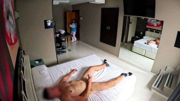 Hotel Maid Gives Me Handjob While On Duty - xxxfiles.com on poweredporn.com