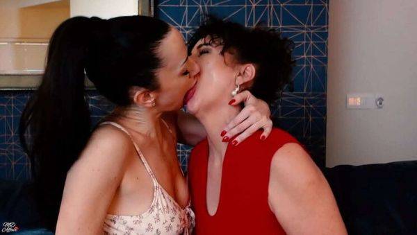 Lesbian Stepmom Seduction: Dirty Kisses with Savvy Star - veryfreeporn.com on poweredporn.com