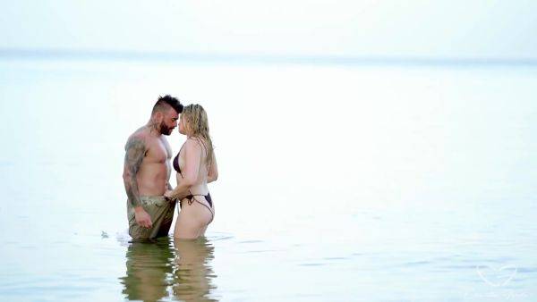 Fucked Hard In The Ocean With Charlie Forde - txxx.com on poweredporn.com