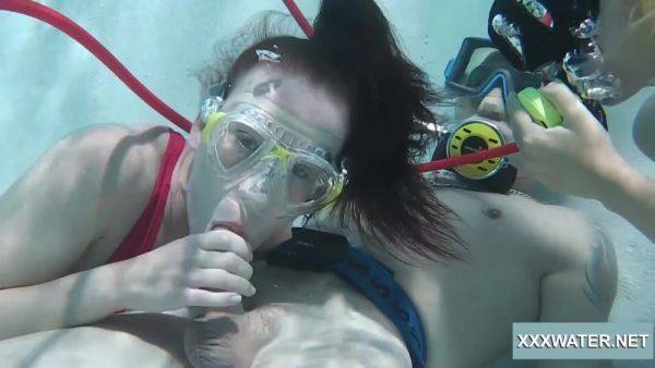 Marcie Blow Huge Cock In The Pool - Minnie Manga - upornia.com on poweredporn.com