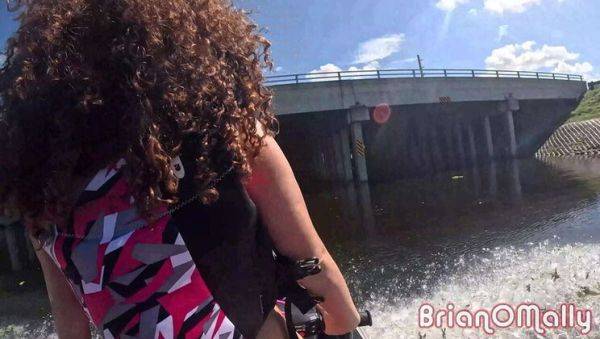 Willow Ryder's Big Bubble Butt Rides My Huge Dick on a Jet-Ski - xxxfiles.com on poweredporn.com
