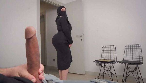 SHOCKED MILFs NEED IT BIG AND ROUGH - xxxfiles.com on poweredporn.com