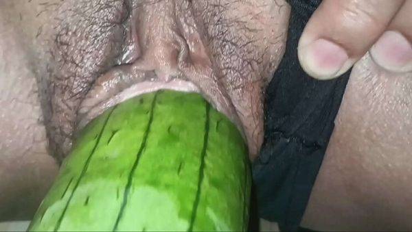 White girl poses in amateur porn video - porntry.com on poweredporn.com