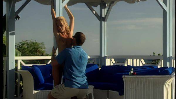 Gets Ass Fucked Outdoors - Shelly Elson - tubepornclassic.com on poweredporn.com