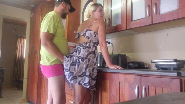 Early Morning Fuck With My Stepmom - voyeurhit.com on poweredporn.com