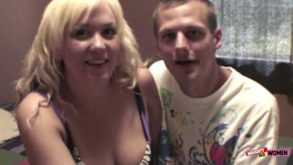 Kinky Couple Mon And Bon Have Steamy Hot Hardcore Sex Together - videomanysex.com on poweredporn.com