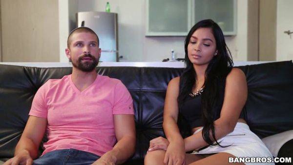 Valery Santos, the Colombian with a Big Butt, films her first porno with Pawg's help - sexu.com - Colombia on poweredporn.com