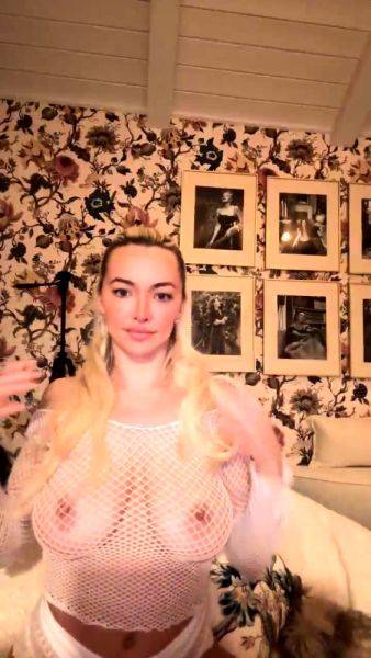 Big boobs milf masturbates with her dildo - drtuber.com on poweredporn.com