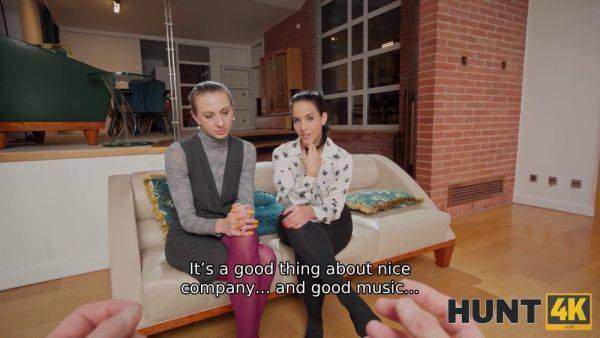 Steve Q seduces a brunette into a piano fuck and caught in the act - sexu.com - Czech Republic on poweredporn.com