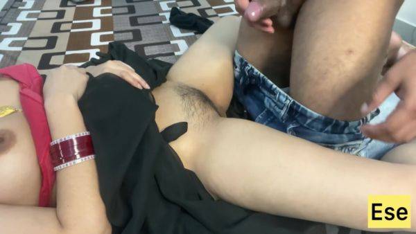 Aunty Ki Bhujaai Chudane Ki Pyass! - desi-porntube.com on poweredporn.com