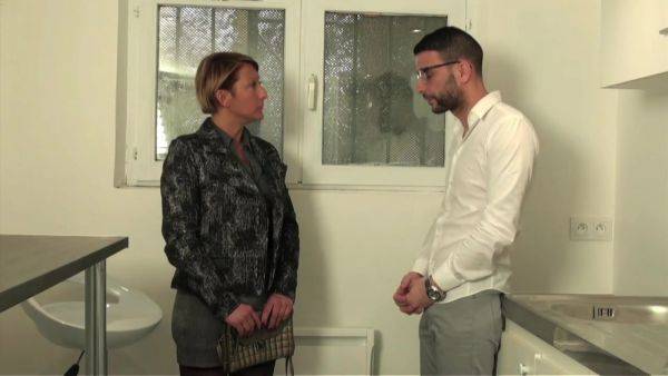 Laura takes flight... - hotmovs.com on poweredporn.com