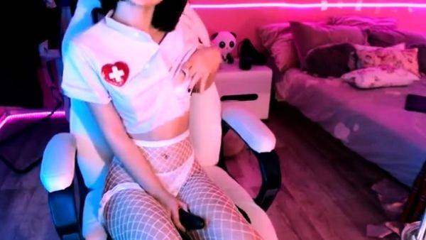 Brunette Solo Webcam Masturbation - drtuber.com on poweredporn.com