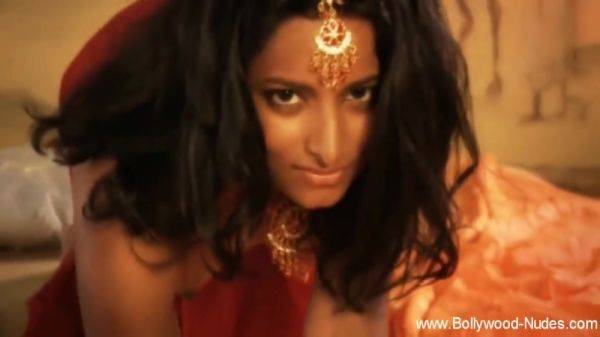 Feeling The Power Of Her Nudity - hotmovs.com on poweredporn.com