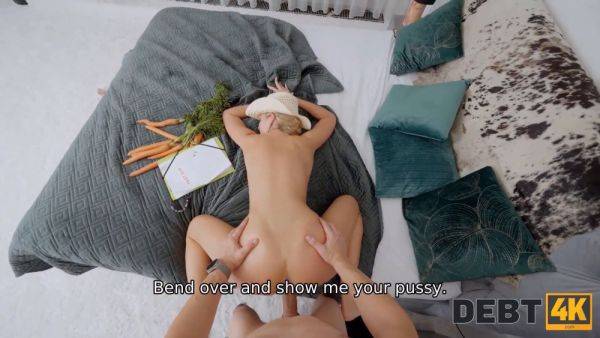 Watch leanne lace & steve q in debt sex with a streamer collector - sexu.com - Czech Republic on poweredporn.com