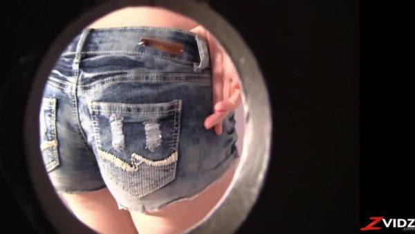 Emily Eve Got Her Tongue Pierced To Give Better Blowjobs Like This One! - hotmovs.com on poweredporn.com