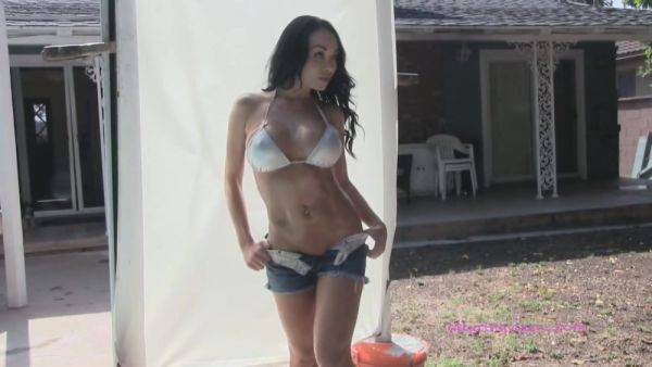 Bikini Babe - Alluringvixens - hotmovs.com on poweredporn.com