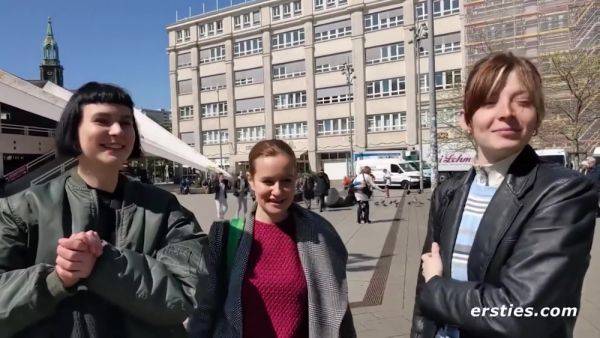 Three Girls Enjoy Lesbian Sex On Spring Break - videohdzog.com on poweredporn.com