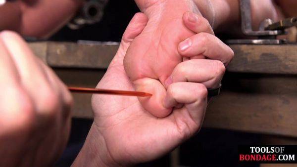 Feet tormented BDSM MILF gets pussytoying till orgasm - txxx.com on poweredporn.com