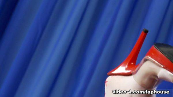 Gorgeous blondie loves to get her juicy booty spanked - FapHouse - hotmovs.com on poweredporn.com