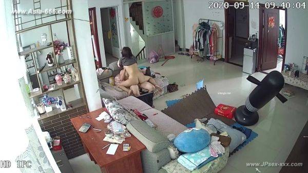 Hackers use the camera to remote monitoring of a lover's home life.609 - txxx.com - China on poweredporn.com