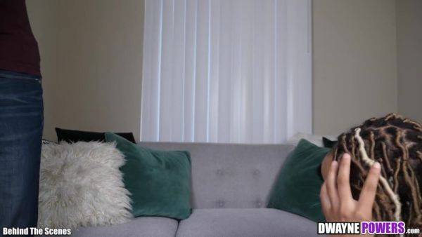 Spinner Chick with Face Tattoo Giving a Blowjob - hotmovs.com on poweredporn.com