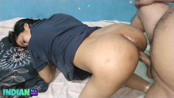 Rough Indian Doggystyle Sex With Tight Big Ass Desi Bhabhi - desi-porntube.com - India on poweredporn.com