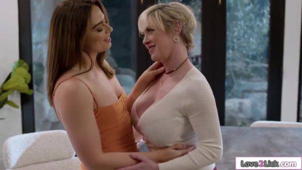 Who knew my stepdaughter was so eager to lick my milf pussy - hotmovs.com on poweredporn.com