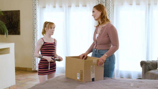 Petite girl feels horny in her stepmom's presence - xbabe.com on poweredporn.com