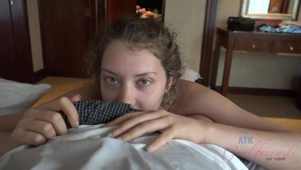 Elena Koshka: Horny and Ready for Anal Play - xxxfiles.com on poweredporn.com