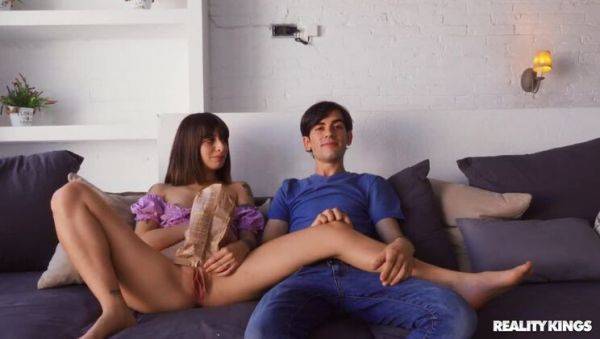 Silvia Soprano's Pussy Pops - Cumshot & Facial - porntry.com on poweredporn.com