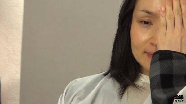 Transforming frumpy Japanese housewife into beautiful sex swan - hotmovs.com - Japan on poweredporn.com