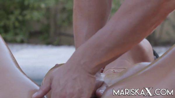 Big Titty Valentina Does Anal - hotmovs.com on poweredporn.com