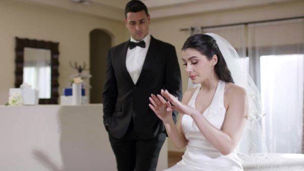 Bride fucks on her wedding day with other than her future hubby - xbabe.com on poweredporn.com