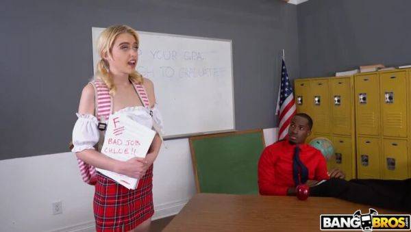 Blonde Babe Chloe Cherry: Endures Intense Interracial Encounter / 19.05.2019 - xxxfiles.com on poweredporn.com