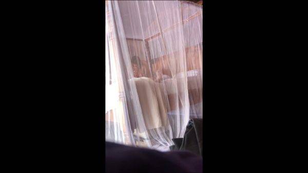 Sucking in Virgin Islands - voyeurhit.com on poweredporn.com