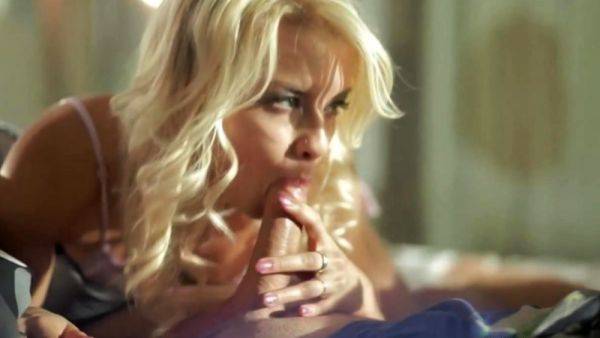 Beautiful and Meaningful CFNM Blowjob - drtuber.com on poweredporn.com