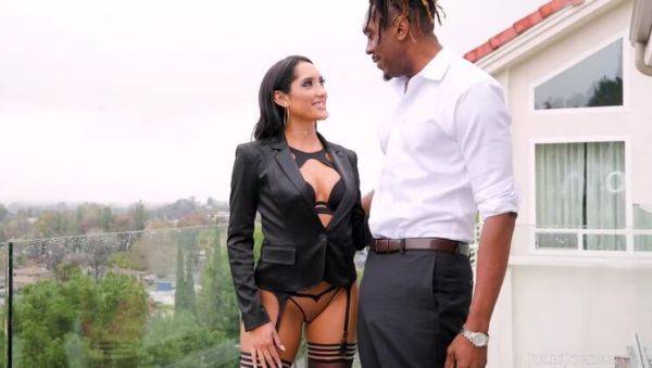 Chloe Amour's Interracial Encounter with Dredd's Big Cock - xxxfiles.com on poweredporn.com