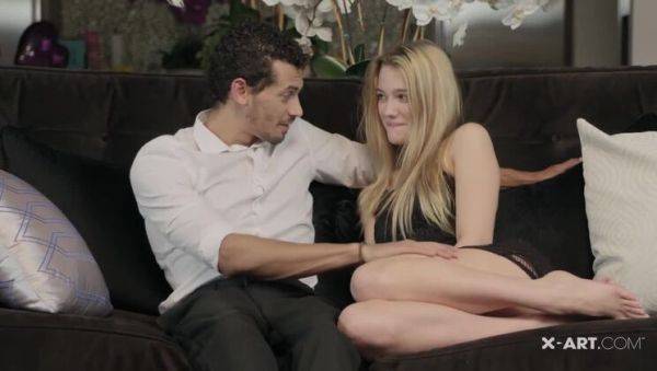 Blonde Kenna: Meet the Fortunate Bastard (Hot Damn, It's Alex!) - veryfreeporn.com on poweredporn.com