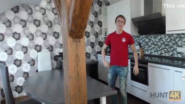 Lady Dee, Madelina Dee And Belle Brune In Demande A Bf 10 Min - hotmovs.com on poweredporn.com