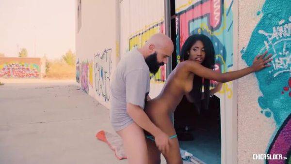 Outdoor Exposure: A Brunette Colombian's Exhibition - porntry.com - Colombia on poweredporn.com