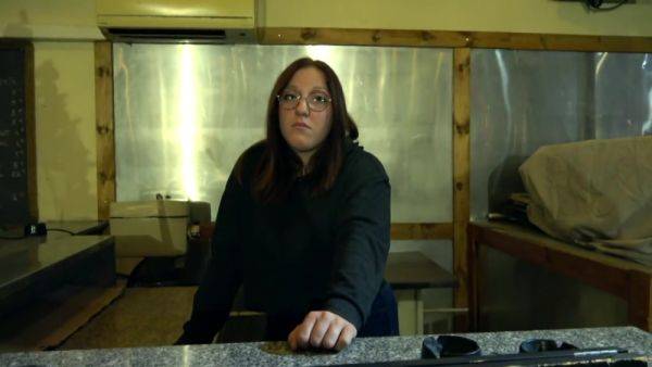 Lily, 19, very naughty waitress! - hotmovs.com on poweredporn.com