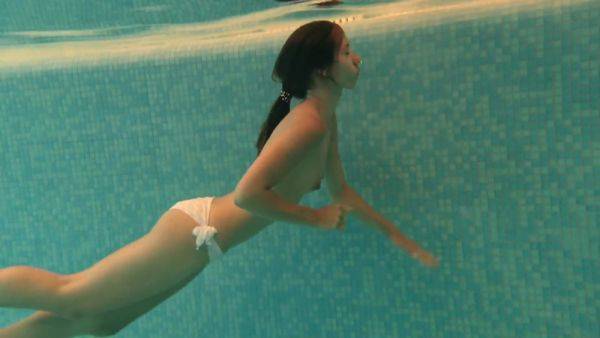 Russian Tiny Pornstar Swimming Nude - Irina Russaka - videomanysex.com - Russia on poweredporn.com