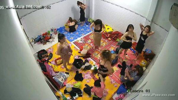 Chinese girl changeroom.33 - txxx.com - China on poweredporn.com