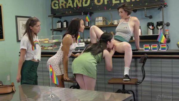 Lesbian Grand Debut: Blonde & Brunette Group Action - veryfreeporn.com on poweredporn.com