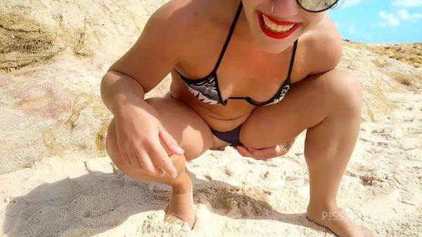 Drinking pee on the public beach in front of people, HIGH RISK - PissVids - hotmovs.com on poweredporn.com