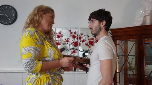 Mature aunt craves young nephew's penis hard in her fat cunt - hellporno.com on poweredporn.com