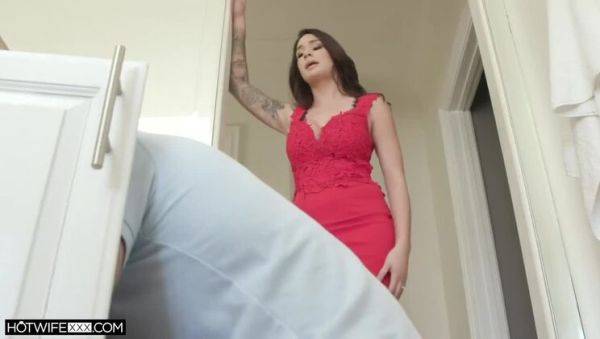 Alexis Zara & Jason Moody: Exploring Uncharted Territories with Big Tits & Big Ass - porntry.com on poweredporn.com