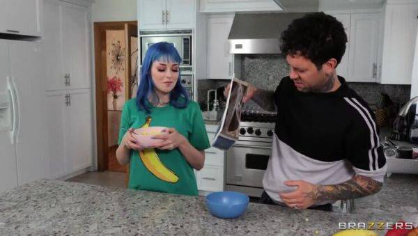 Jewelz Blu & Small Hands: Badder Than He Thinks / 15.6.2022 (Big Tits, Stockings) - porntry.com on poweredporn.com