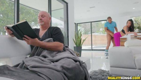 Mi Ha Doan: Keep Dad oblivious to Our Fun / 18.5.2019 - porntry.com on poweredporn.com