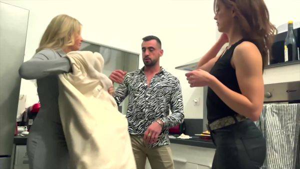 Jade Seduces Her Lesbian Best Friend With Miss Alice And Alice Wild - upornia.com on poweredporn.com